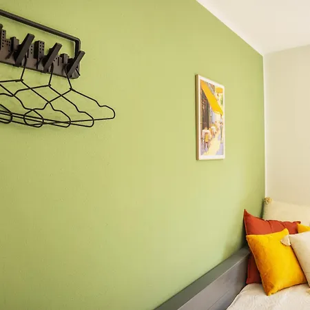 Apartment Viel Platz Und Ruhe Fuer 4 Am Valentins-park *
