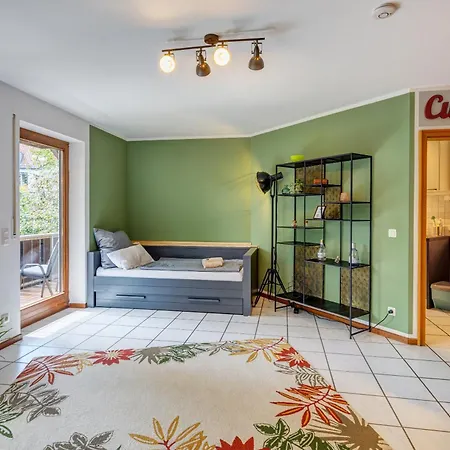 Apartment Viel Platz Und Ruhe Fuer 4 Am Valentins-park *
